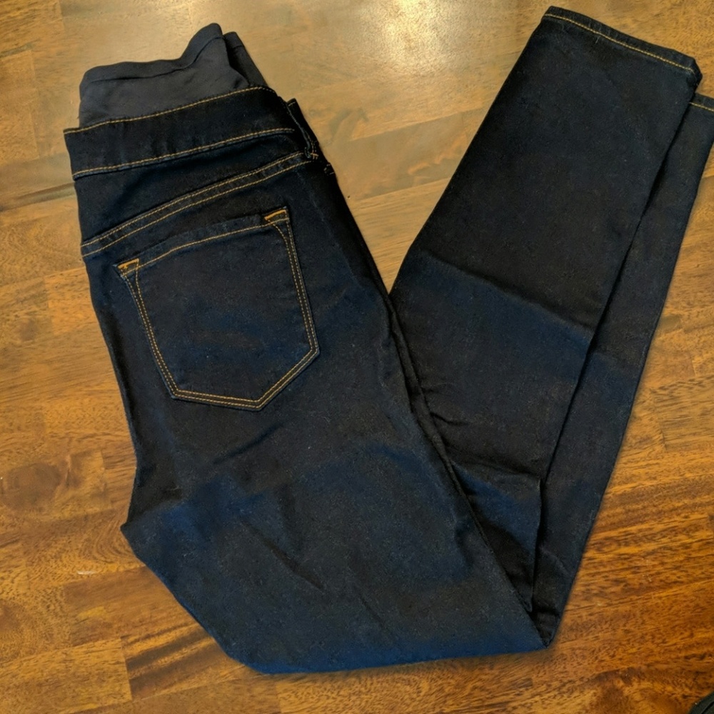 Old Navy Maternity Jeans NWT